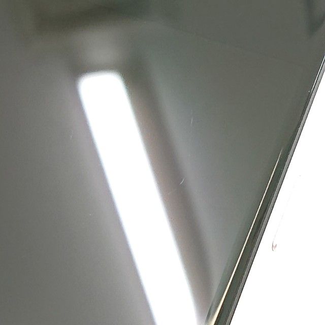 iPhoneSE ��2���� 64GB au �ۥ磻�� c16288