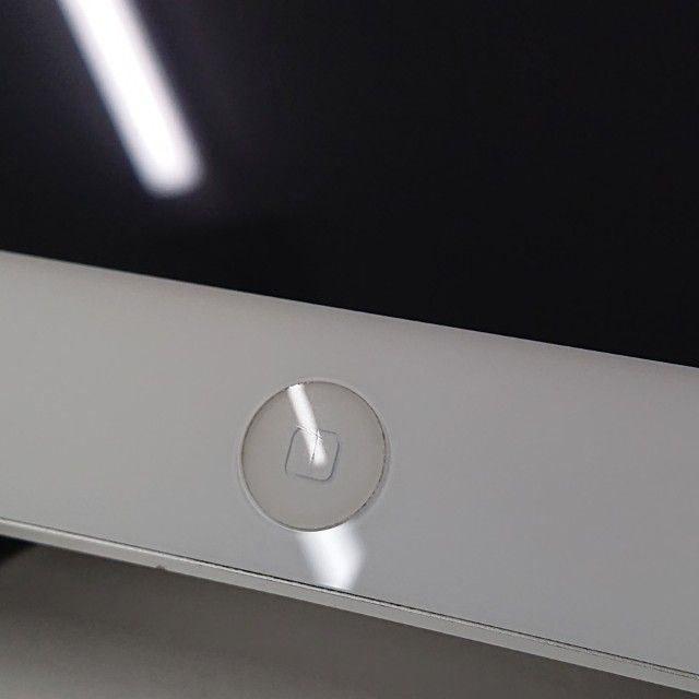 iPad Air Wi-Fi+Cellular 16GB SIM�ե꡼ ����С� c18599