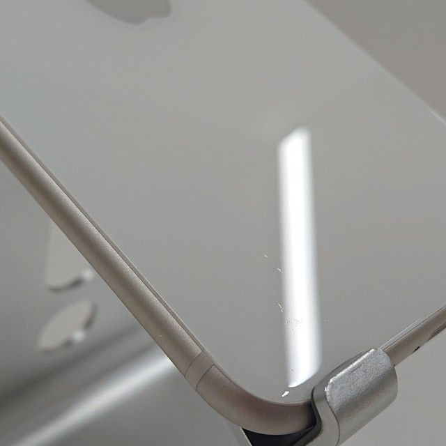 iPhoneSE ��3���� 64GB �ɥ��� �������饤�� c21597