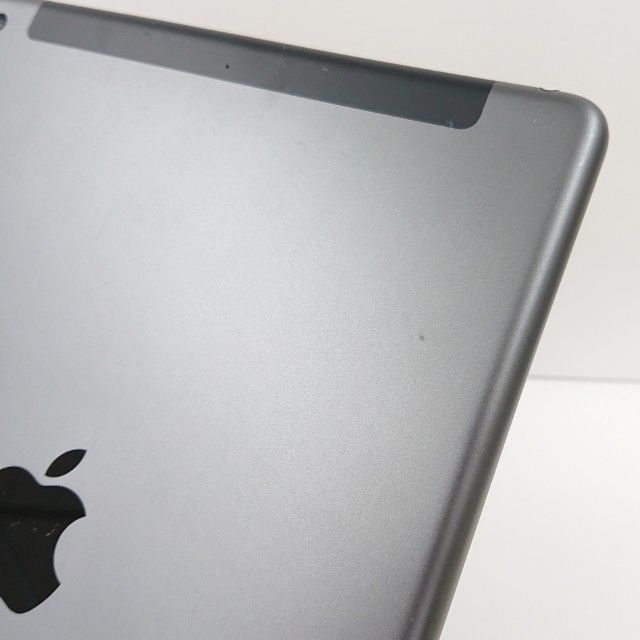 iPad ��9���� Wi-Fi+Cellular 64GB SoftBank c17052