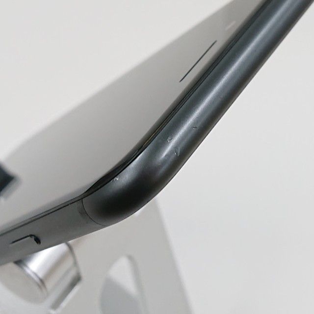iPhone8 64GB �ɥ��� ���ڡ������쥤 c22886