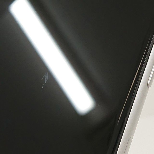 iPhoneSE ��2���� 64GB �ɥ��� �ۥ磻�� c18651