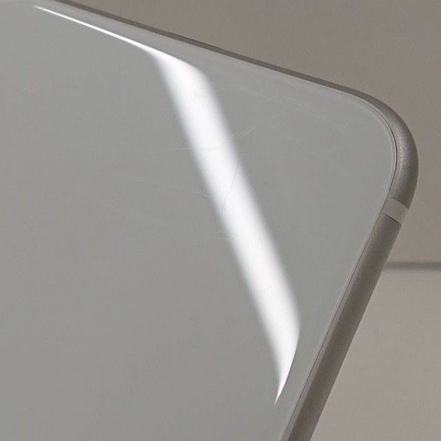 iPhoneSE ��2���� 64GB au �ۥ磻�� c19176