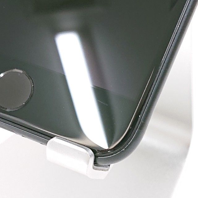 iPhoneSE ��2���� 64GB au �֥�å� c18877