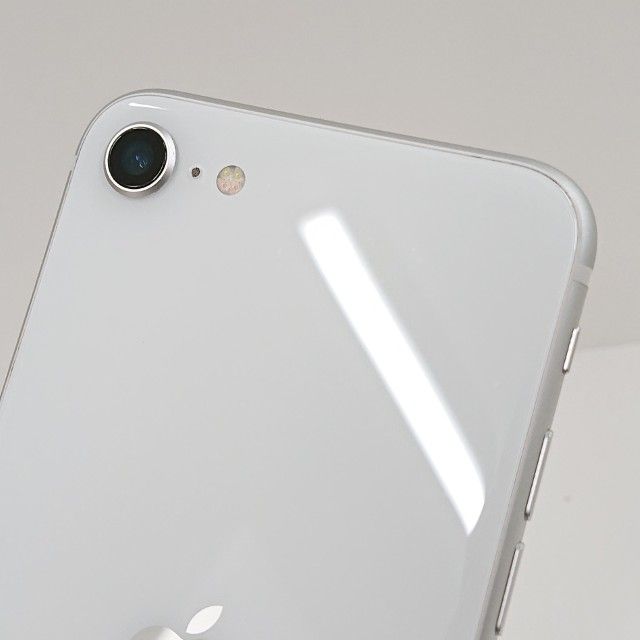 iPhoneSE ��2���� 64GB au �ۥ磻�� c16594