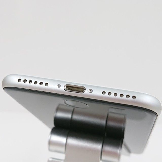 iPhoneSE ��2���� 64GB �ɥ��� �ۥ磻�� c18433