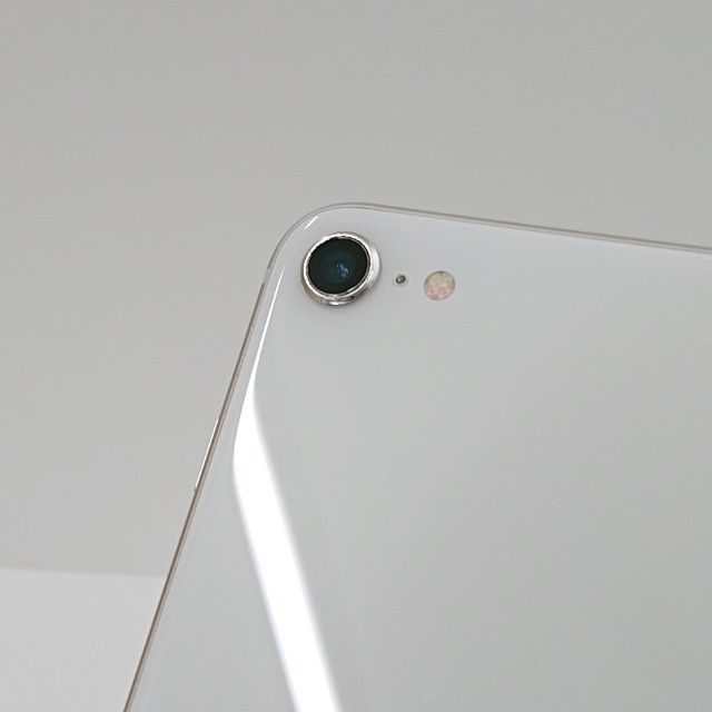 iPhoneSE ��3���� 64GB SoftBank �������饤�� c16377