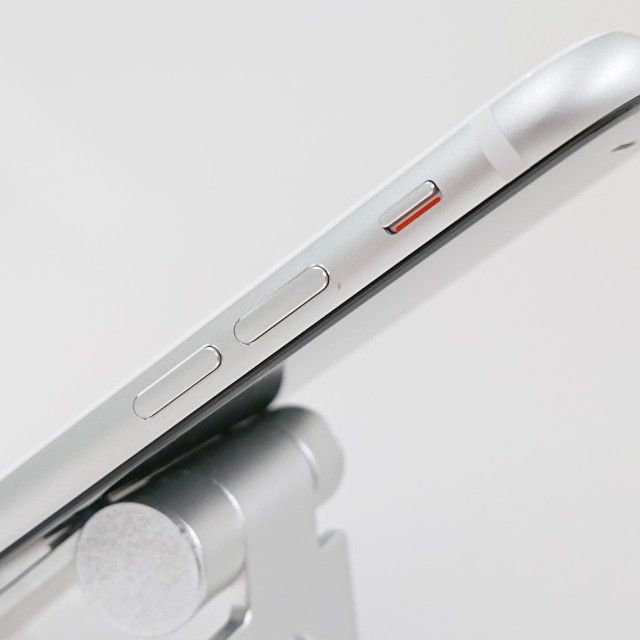 iPhoneSE ��2���� 64GB SoftBank �ۥ磻�� c16222