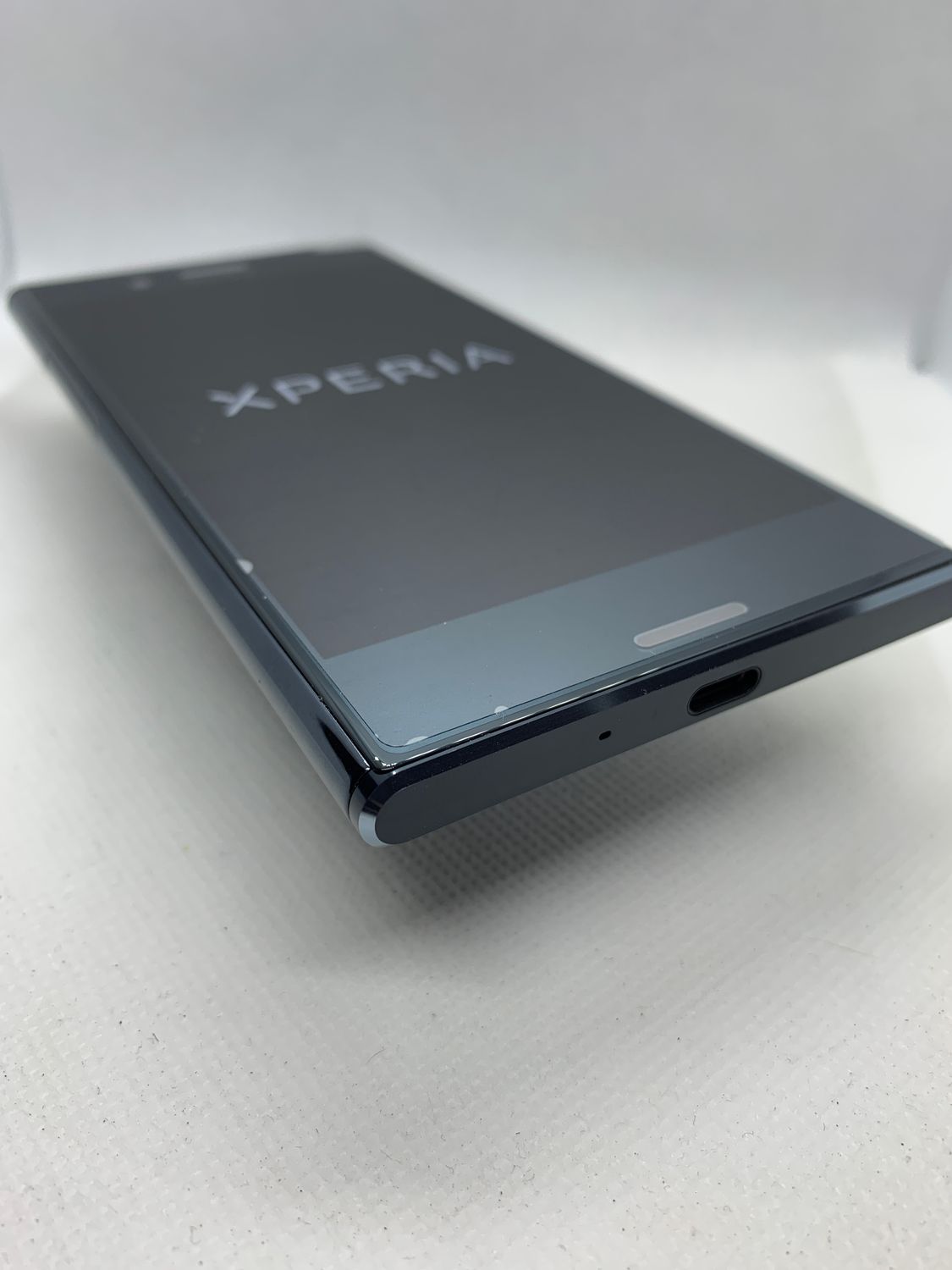 ムスビー｜新品同等】 Xperia XZ Premium SO-04J ブラック SIMフリー
