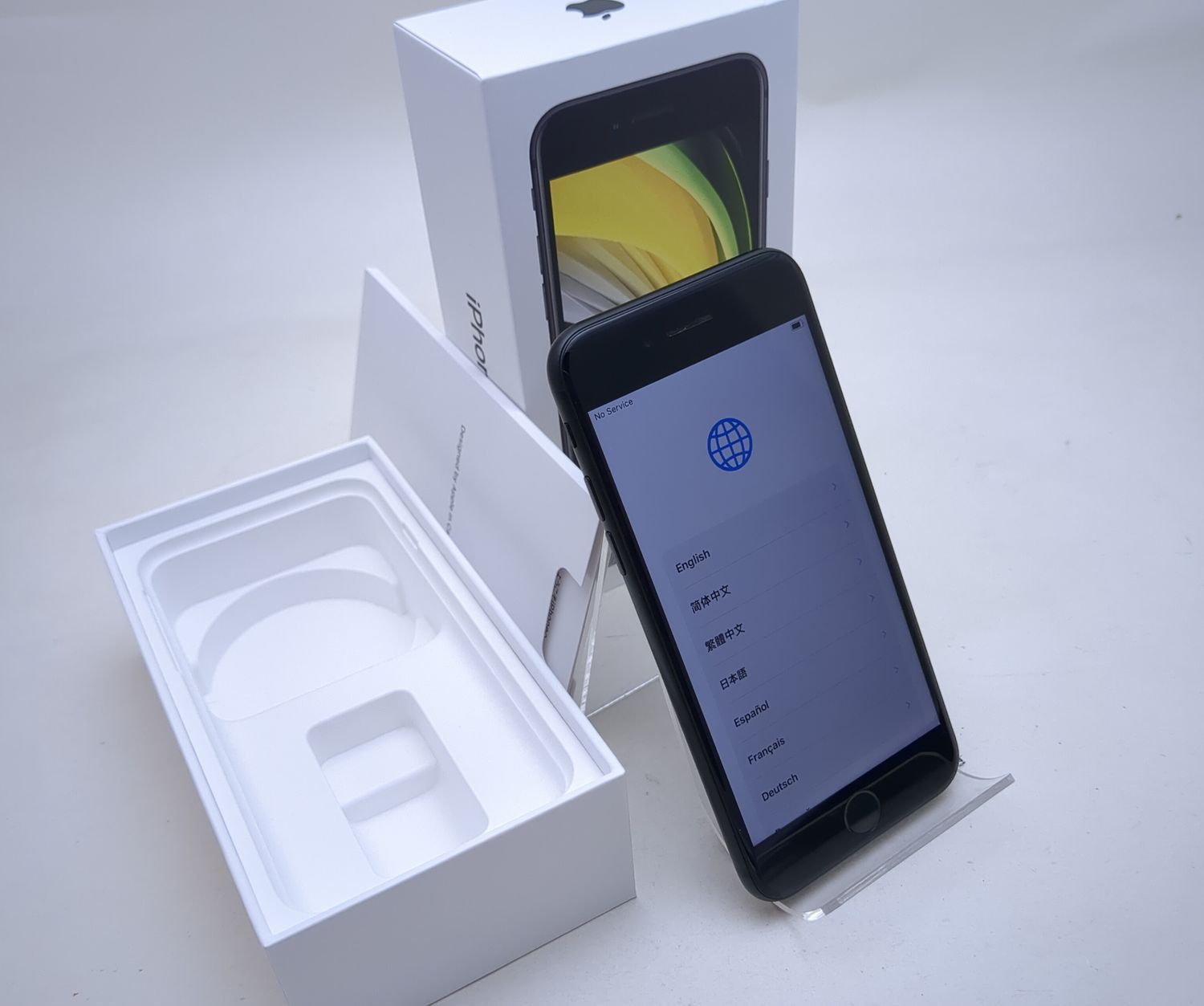 ムスビー｜【美品中古】 iPhone SE2 64GB ブラック 国内版SIMフリー 84 