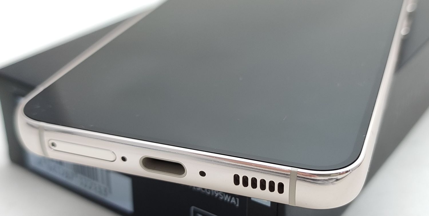 ムスビー｜【極上美品】 SCG19 Galaxy S23 クリーム 256GB au版SIM 