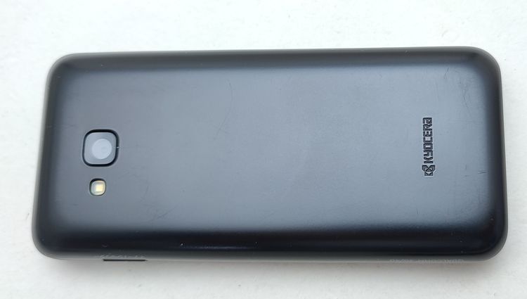 ��������ʡ� KYF39 GRATINA �ϡʥ֥�å��� SIM���å������