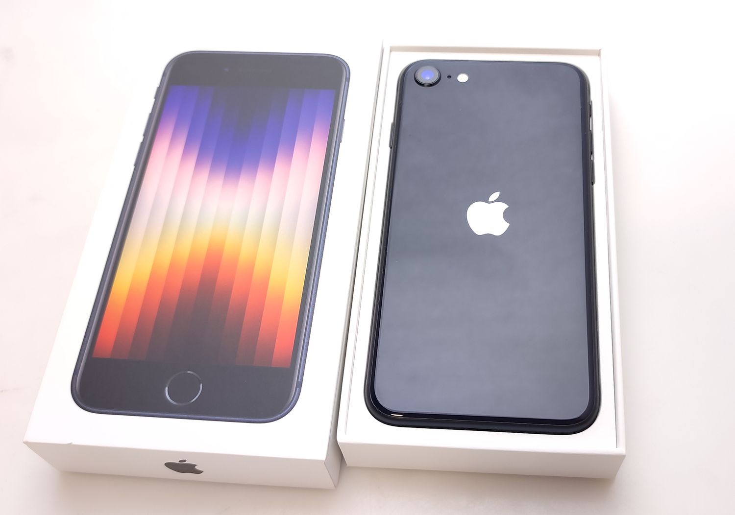 ムスビー｜【中古やや訳あり】 iPhone SE3 64GB ミッドナイト SIM 