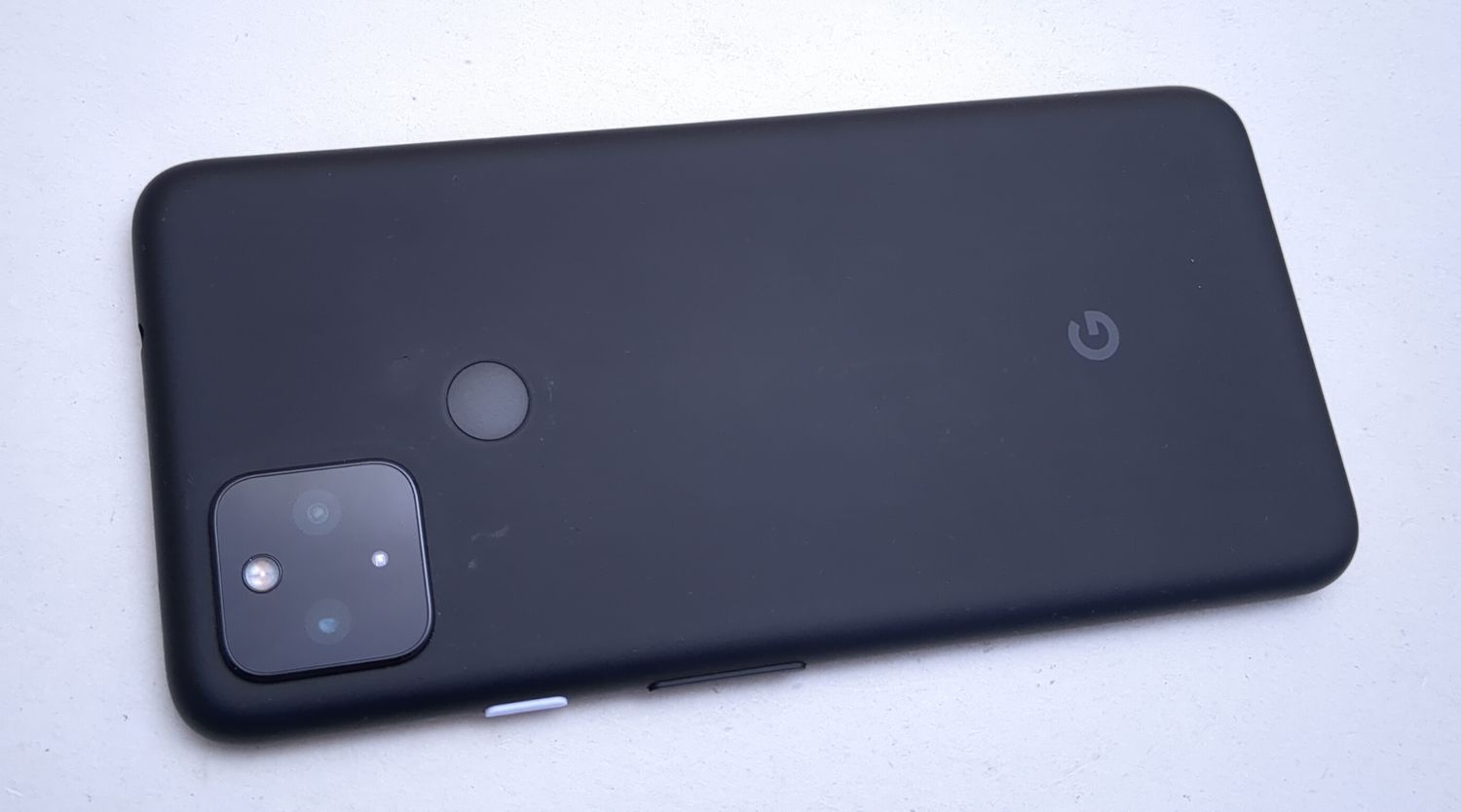 ムスビー｜【美品中古】 Google Pixel 4a (5G) SIMロック解除済 ◯判定 