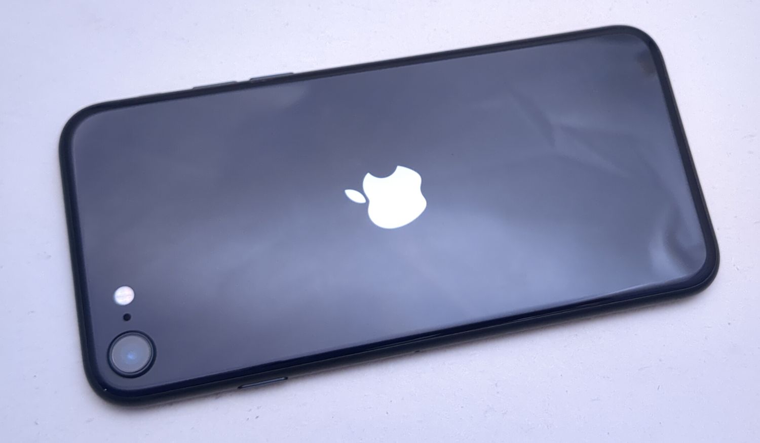 ムスビー｜【美品中古】 iPhone SE3 128GB ミッドナイト 国内版SIM 