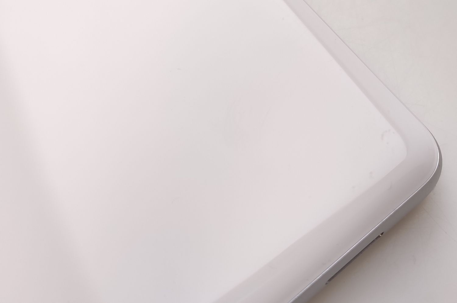 ムスビー｜【中古美品】 Google Pixel 7a スノー 128GB 国内版SIM 