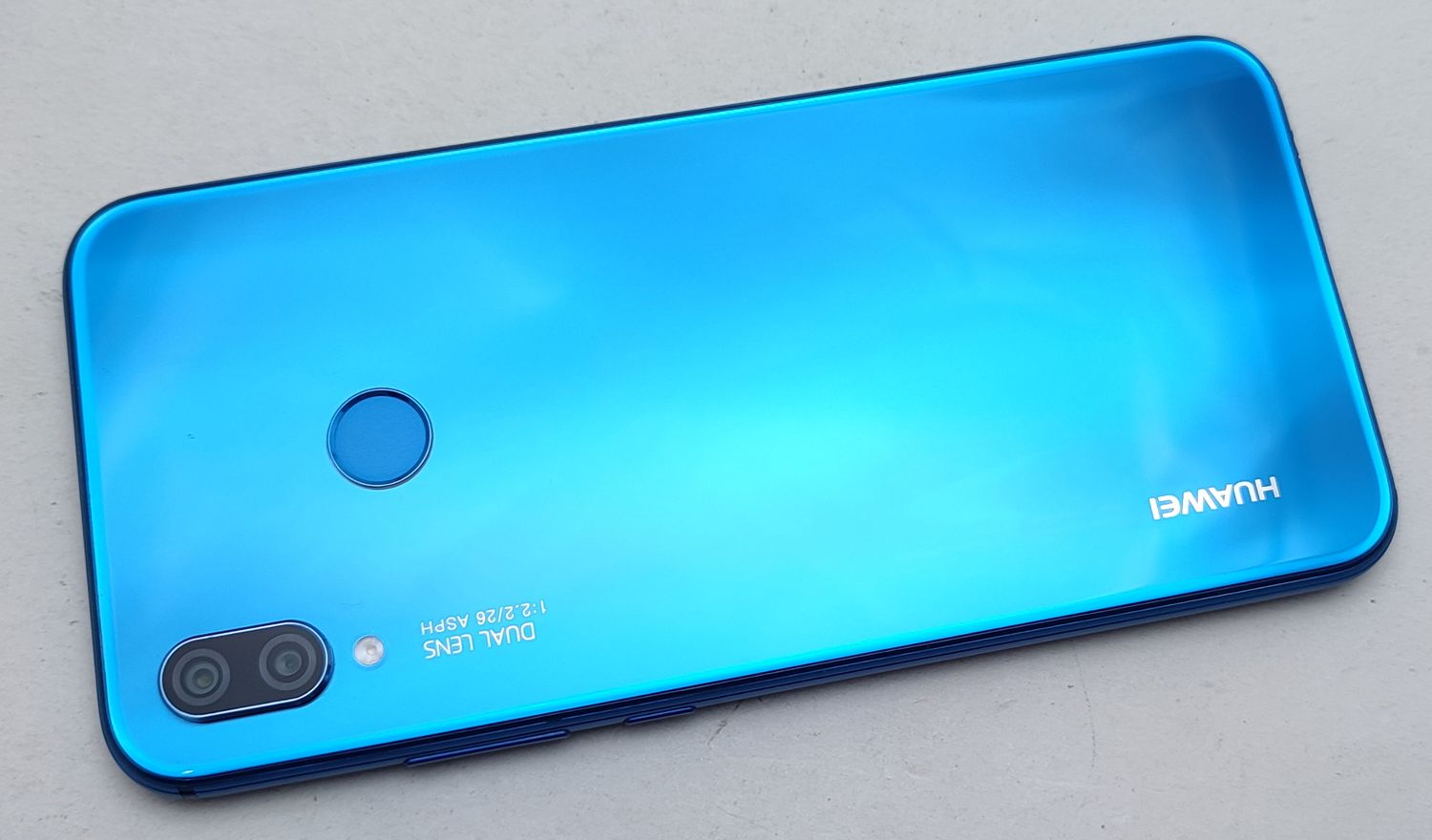 ムスビー｜【美品中古】 P20 lite ブルー 国内版SIMフリー ANE-LX2J  