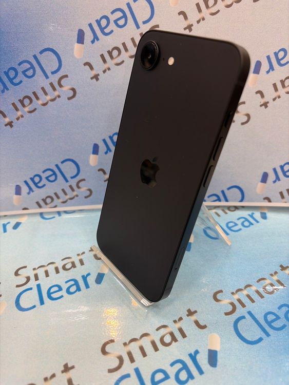 ���ʵ顡iPhone 16e/128GB/�֥�å�/au/��