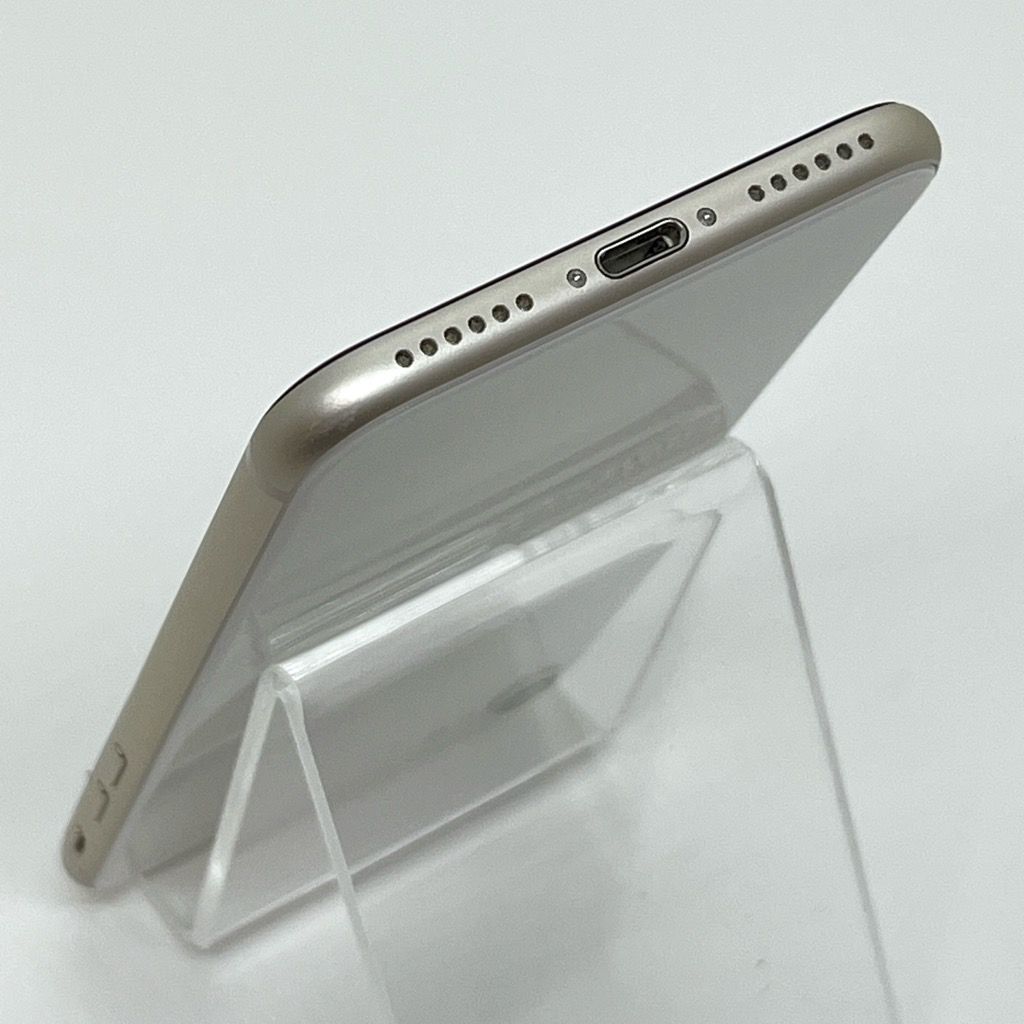 ムスビー｜美品 iPhone SE 第3世代 64GB バッテリー99％ docomo