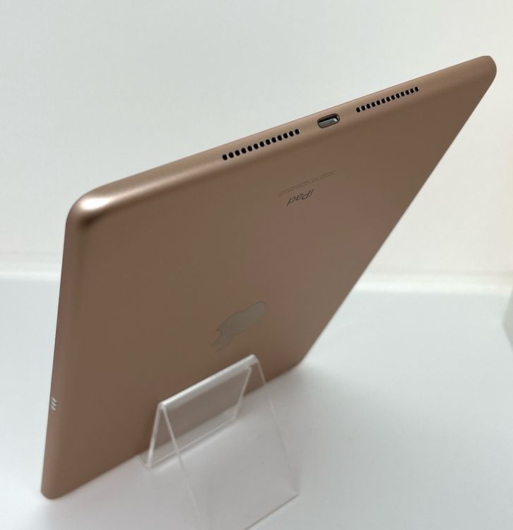 ʡiPad 7 Wi-Fiǥ 32GB Хåƥ꡼93% [B61]