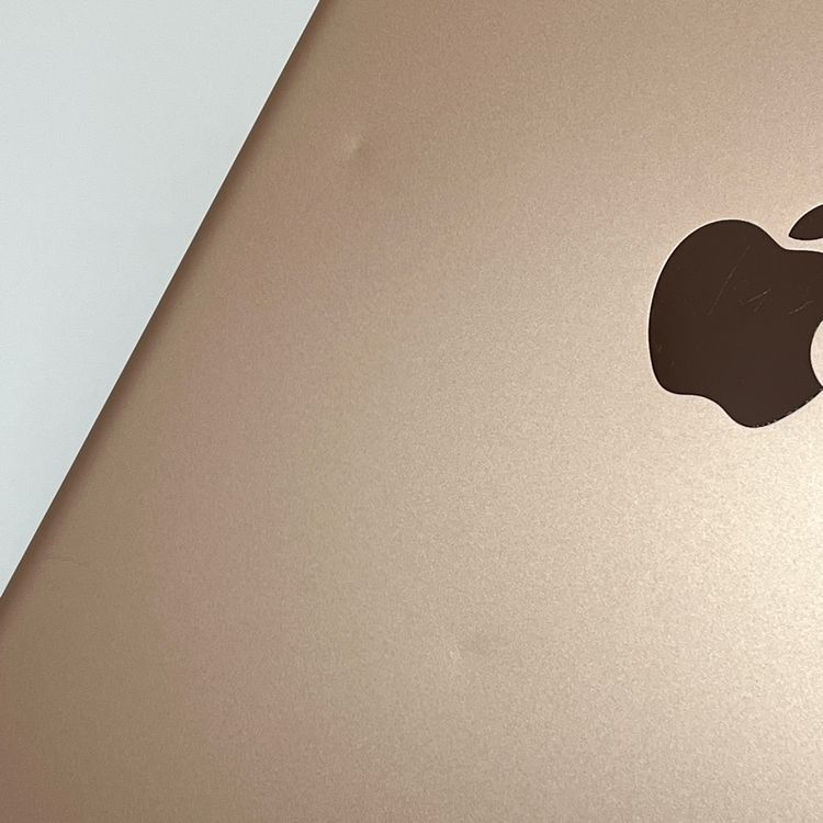 ʡiPad 7 Wi-Fiǥ 32GB Хåƥ꡼93% [B61]