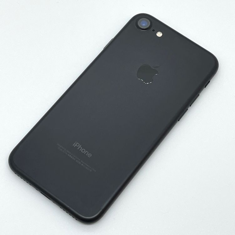�ڶ����ʡۥХåƥ꡼100�� iPhone7 128GB au SIM���å������ [B02]
