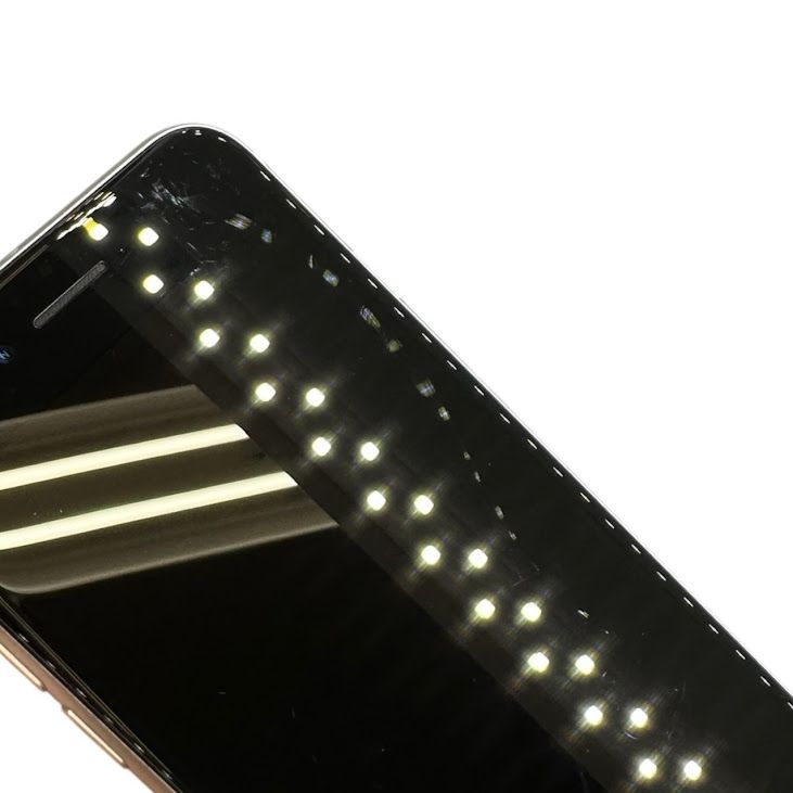 �ڥХåƥ꡼99%��iPhone��SE����2�����64GB���ۥ磻�ȡ�SIM�ե꡼���ɥ�����