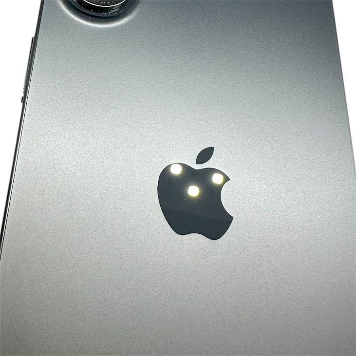 �ڥХåƥ꡼99%��iPhone��16Plus��256GB���֥�å���SIM�ե꡼