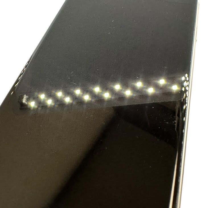 iPhone��SE����3�����64GB���������饤�ȡ�SIM�ե꡼��au��