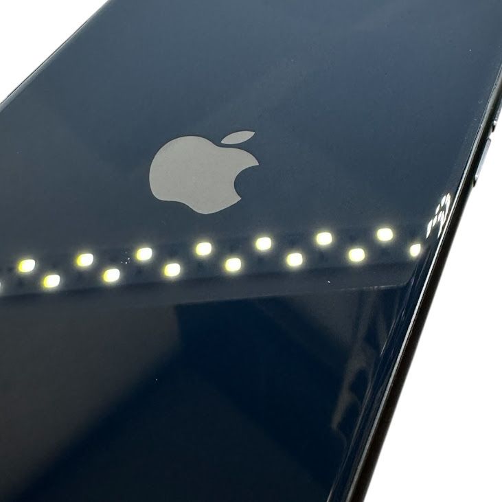 �ڥХåƥ꡼100%��iPhone��SE����3�����64GB���ߥåɥʥ��ȡ�SIM�ե꡼��au��