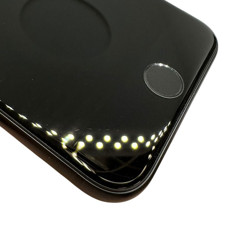 �ڥХåƥ꡼92%��iPhone��SE����2�����64GB���֥�å���SIM�ե꡼��au��