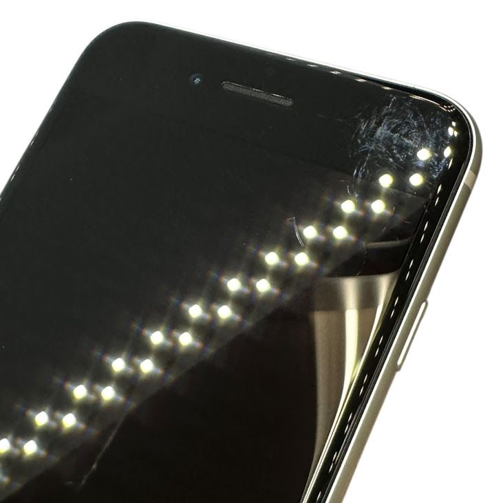 �ڥХåƥ꡼94%��iPhone��SE����2�����64GB���ۥ磻�ȡ�SIM�ե꡼���ɥ�����