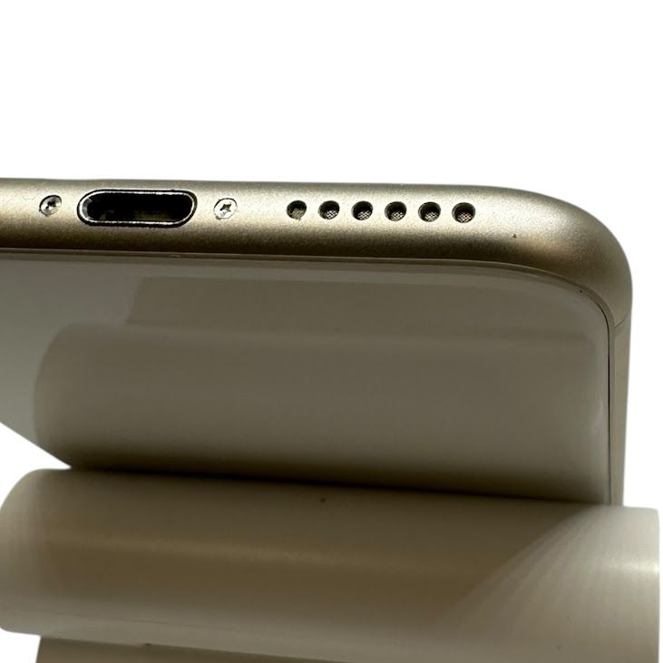 �ڥХåƥ꡼85%��iPhone��SE����3�����128GB���������饤�ȡ�SIM�ե꡼��au��