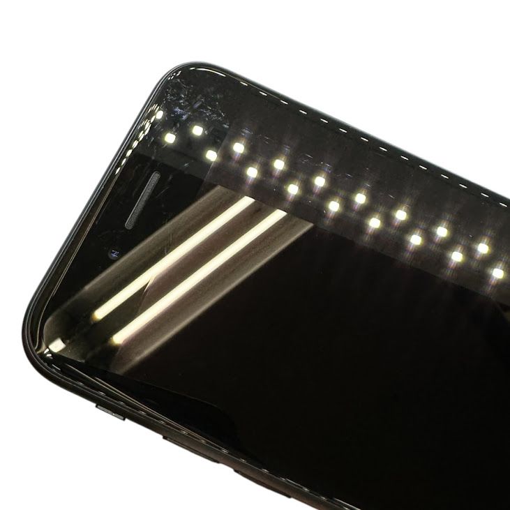�ڥХåƥ꡼100%��iPhone��SE����3�����64GB���ߥåɥʥ���