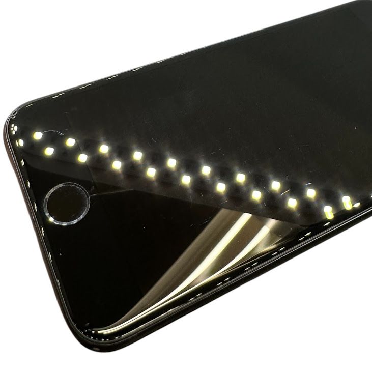 iPhone��SE����3�����64GB���ߥåɥʥ��ȡ�SIM�ե꡼�����եȥХ���