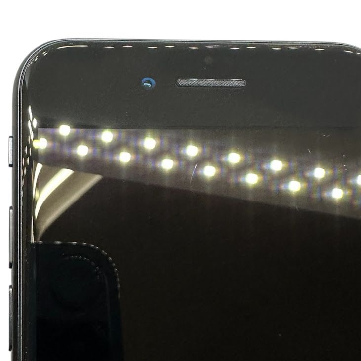 �ڥХåƥ꡼87%��iPhone��SE����2�����64GB���֥�å���SIM�ե꡼���ɥ�����