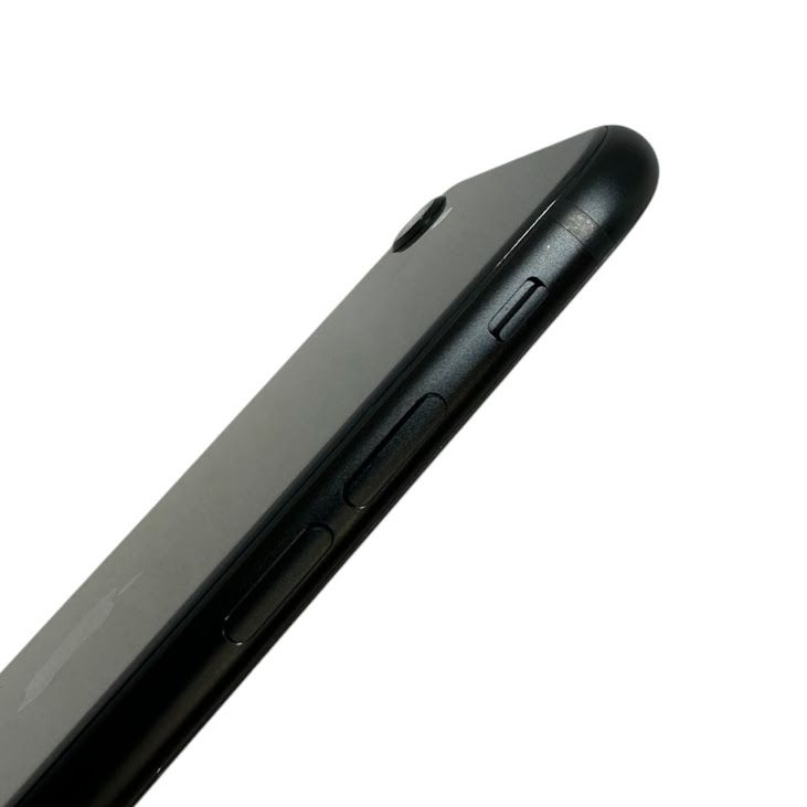 �ڥХåƥ꡼100%��iPhone��SE����3�����64GB���ߥåɥʥ���