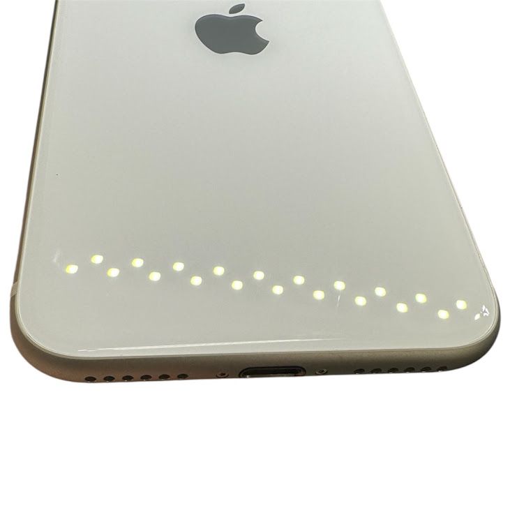 �ڥХåƥ꡼98%��iPhone��SE����2�����64GB���ۥ磻�ȡ�SIM�ե꡼��au��