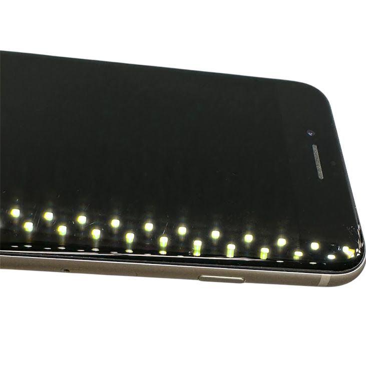 �ڥХåƥ꡼93%��iPhone��SE����2�����64GB���ۥ磻�ȡ�SIM�ե꡼��au��