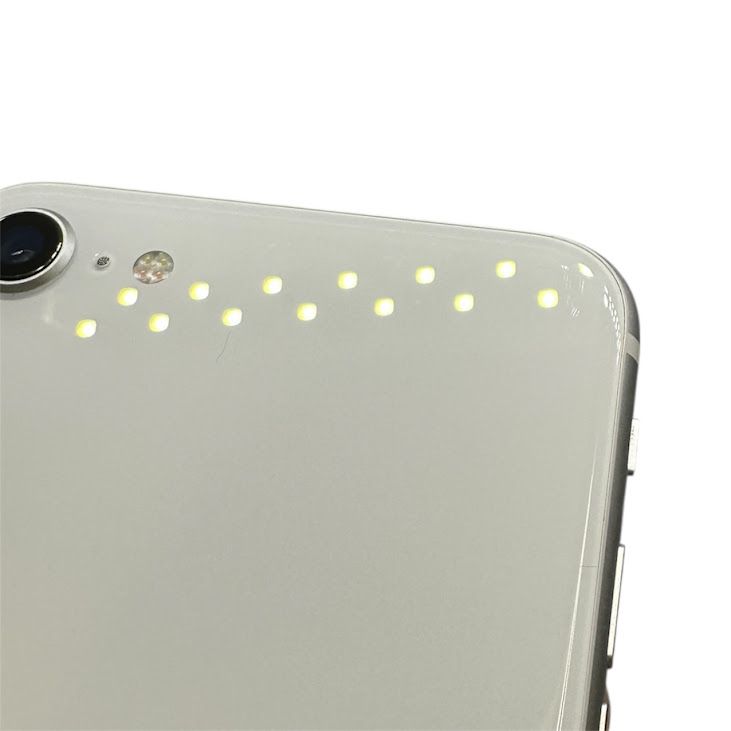 �ڥХåƥ꡼93%��iPhone��SE����2�����64GB���ۥ磻�ȡ�SIM�ե꡼��au��