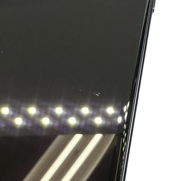 �ڥХåƥ꡼100%��iPhone��SE����3�����64GB���ߥåɥʥ��ȡ�SIM�ե꡼��au��