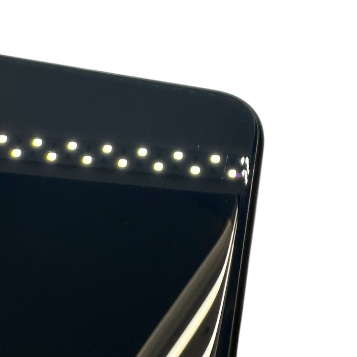 �ڥХåƥ꡼100%��iPhone��SE����3�����64GB���ߥåɥʥ���