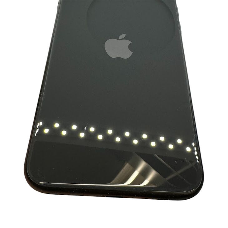 �ڥХåƥ꡼85%��iPhone��SE����2�����64GB���֥�å���SIM�ե꡼��au��