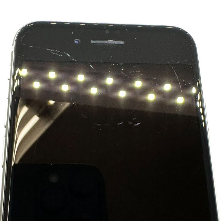 �ڥХåƥ꡼96%��iPhone��SE����2�����64GB���ۥ磻�ȡ�SIM�ե꡼��au��