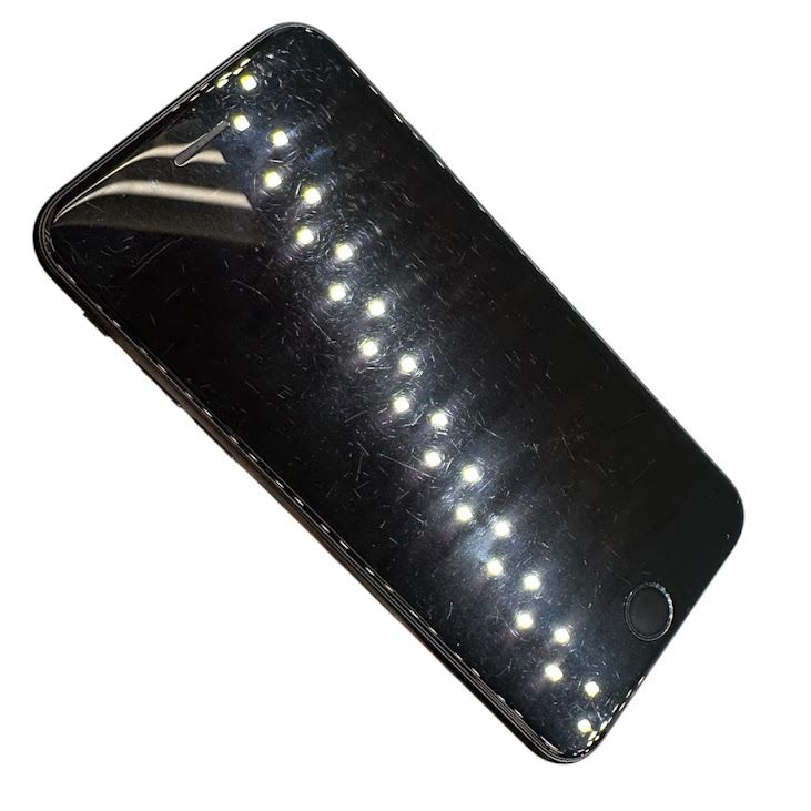 �ڥХåƥ꡼84%��iPhone��SE����2�����64GB���֥�å���SIM�ե꡼�����եȥХ���