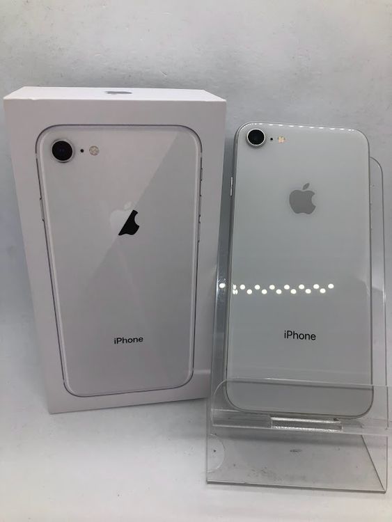 ムスビー｜iPhone8 256GB シルバー SIMフリー au版 バッテリー80  