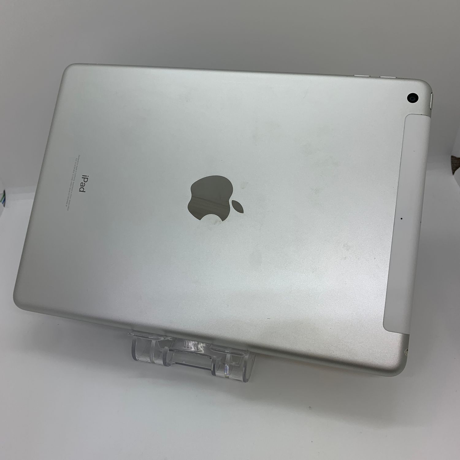 ムスビー｜iPad5 32GB Wi-Fi + Cellularモデル バッテリー92％【スマホ 