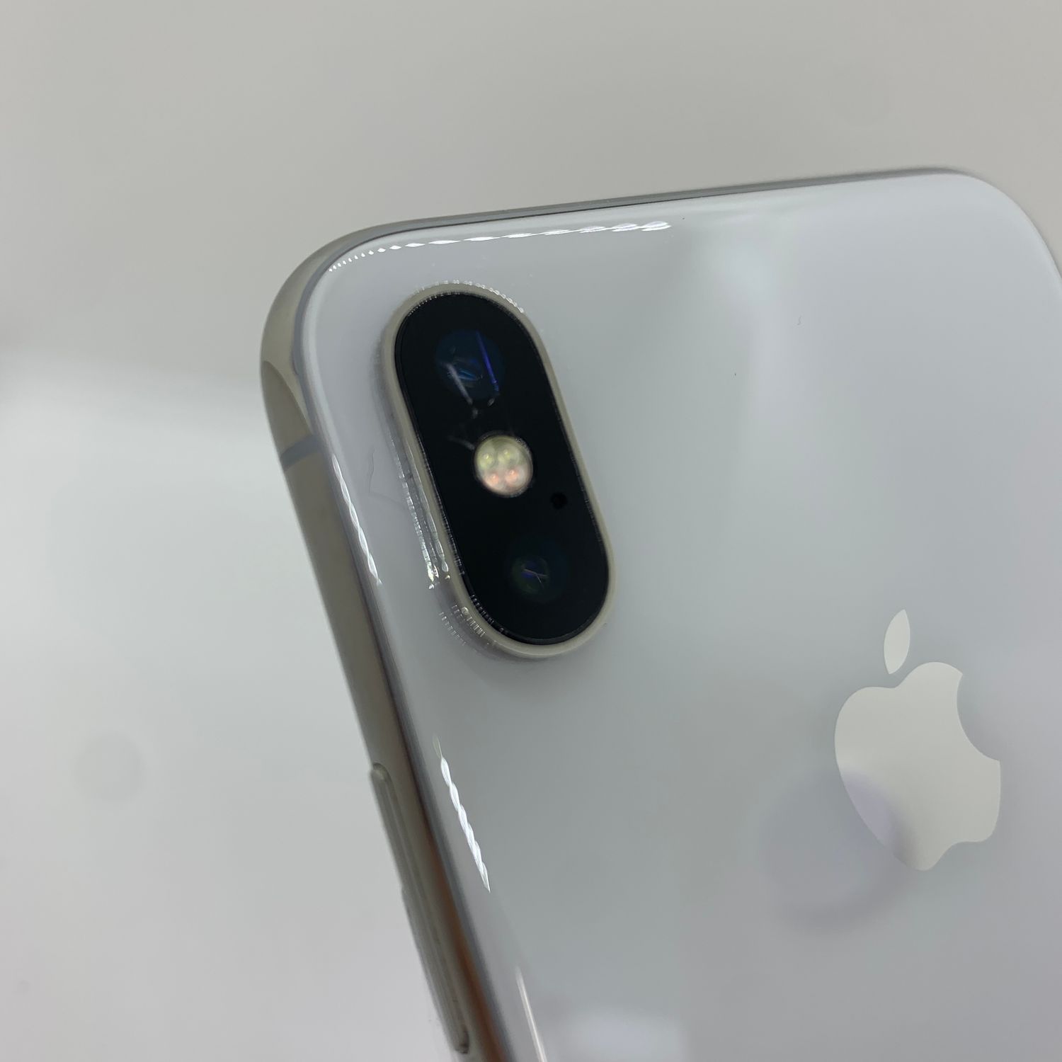 ムスビー｜iPhone X 64GB 訳あり特価 バッテリー89％ 【スマホ買取 