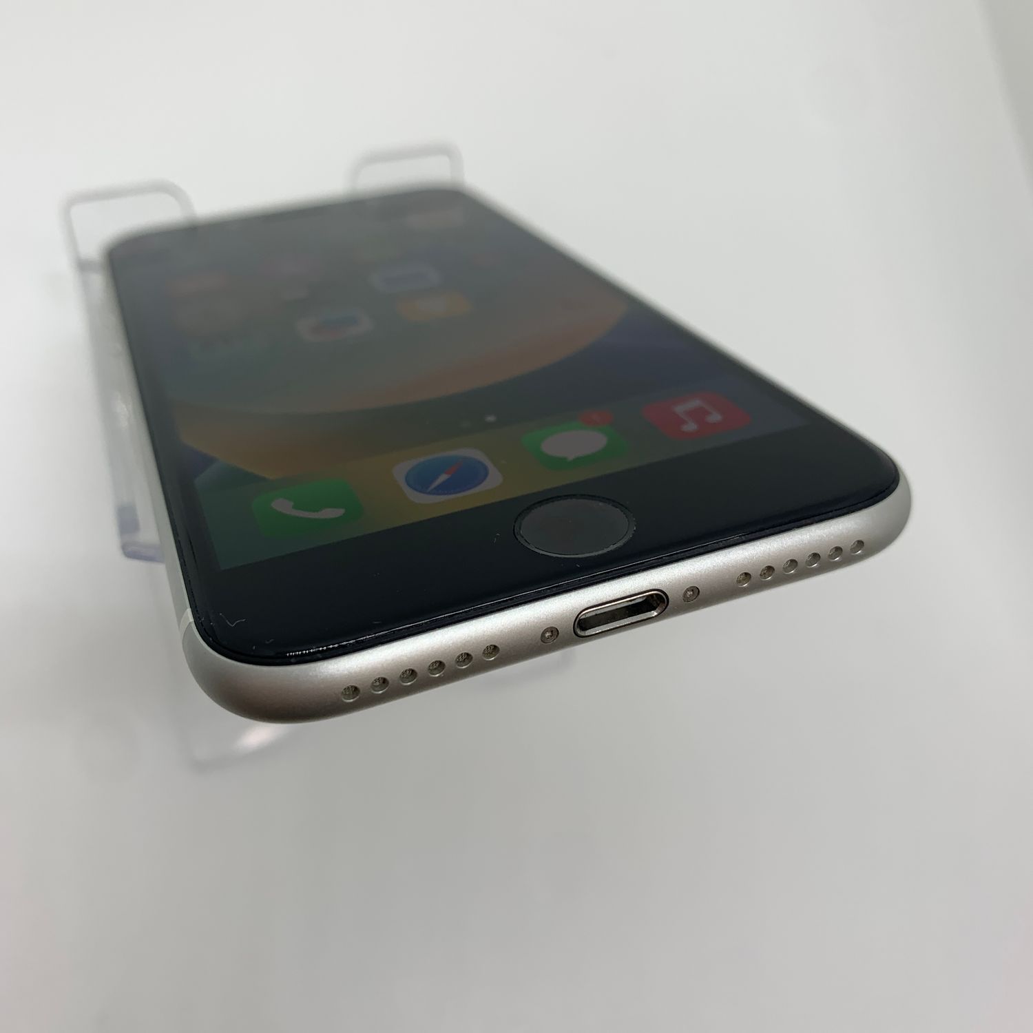 ムスビー｜iPhone SE2 64GB 超美品 付属品完品【スマホ買取モバルナ 