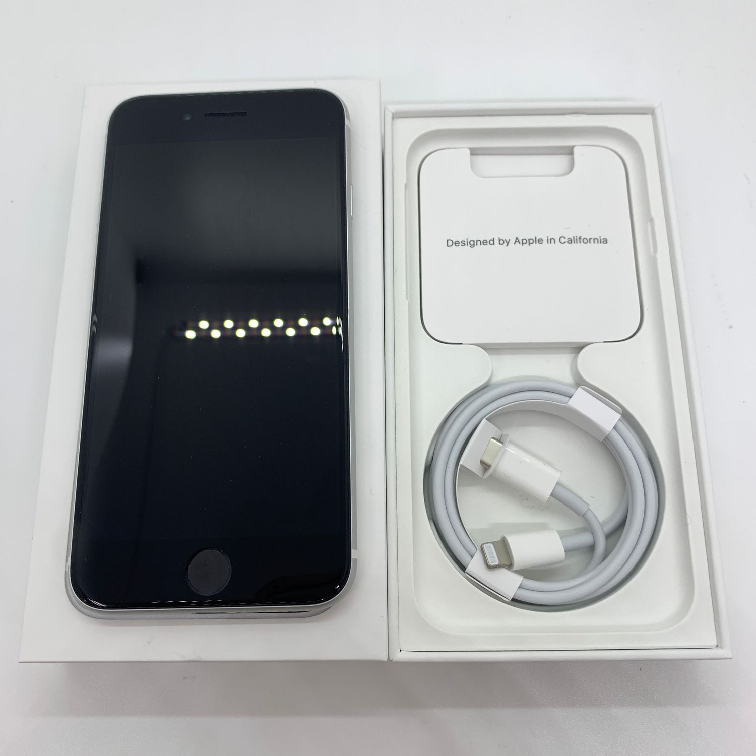 ムスビー｜iPhone SE2 64GB 超美品 付属品完品【スマホ買取モバルナ  